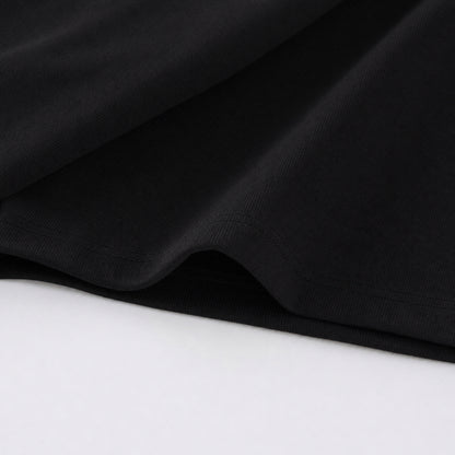 FineAF Black heavyweight T-shirt straight hem and side seam detail