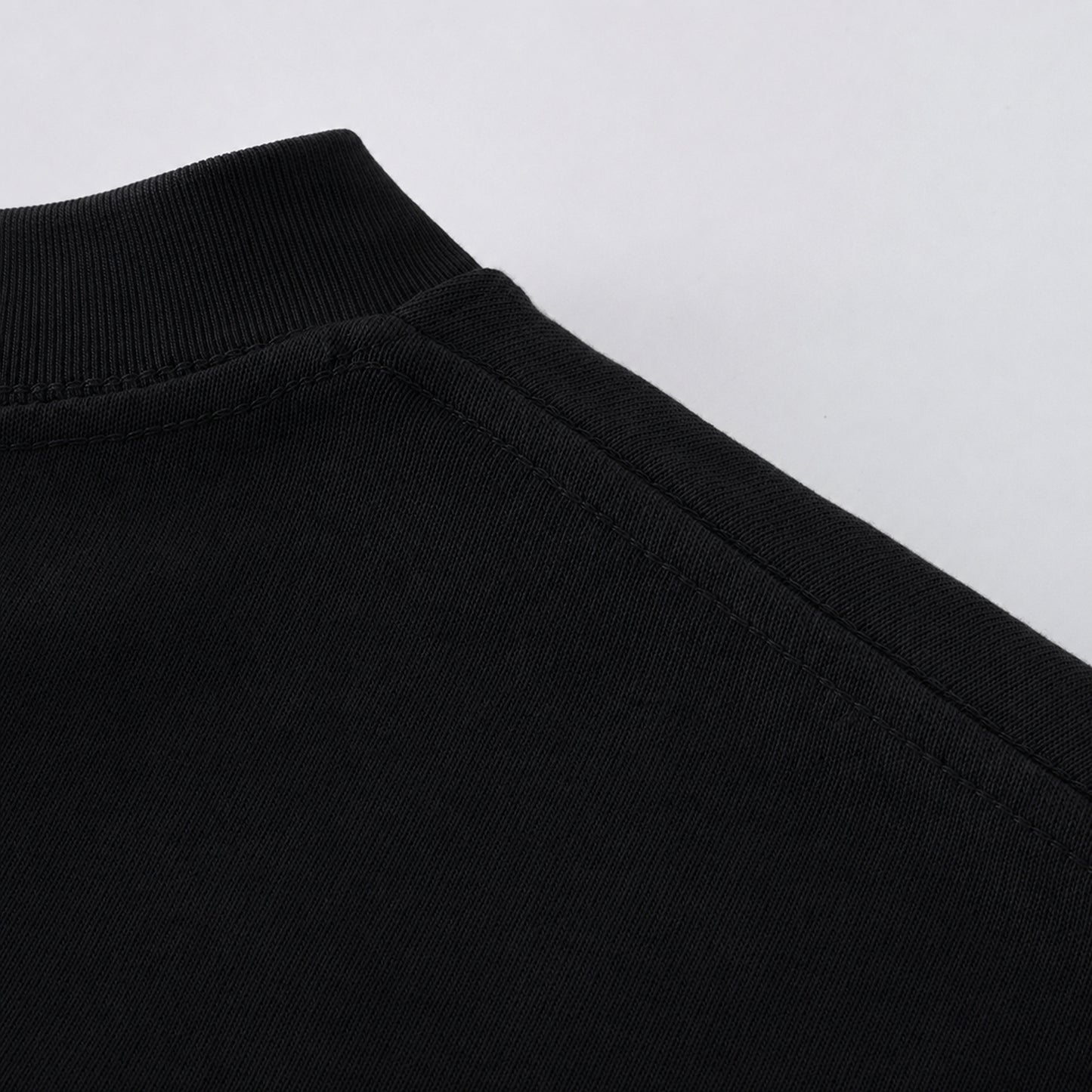 FineAF Black heavyweight T-shirt dropped shoulder and sleeve seam detail